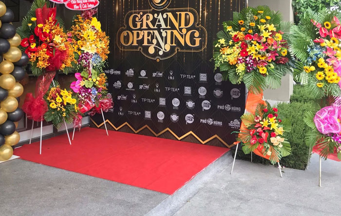 Mẫu backdrop khai trương cửa hàng bằng pp Mẫu backdrop khai trương cửa hàng bằng pp
